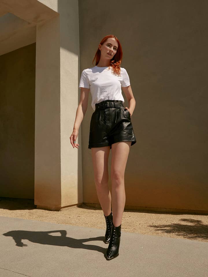ALLSANTAELLA - Wholesale Shorts - Women's - OLIVIA BUTTON SHORTS3