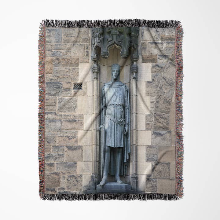 3dRose - Wholesale Throw Blanket - 3dRose, Scotland, Edinburgh, Edinburgh Castle knight statue - EU36 MWR0063 - Micah Wright, Blanket0