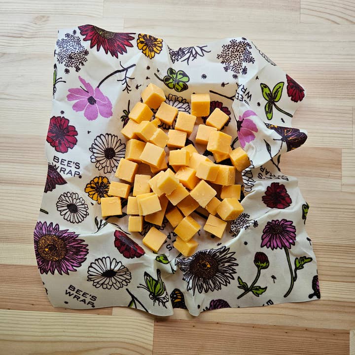 Bee's Wrap - Wholesale Food Storage Container - Large Wrap - Meadow Magic, Vegan wax1