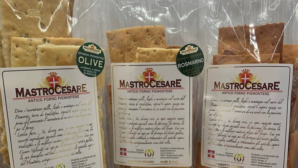 La Deliziosa Pasticceria di Mastro Cesare srl - Vente Mélange pour pain - Focaccia artisanale à l'oignon façonnée à la main en Italie2
