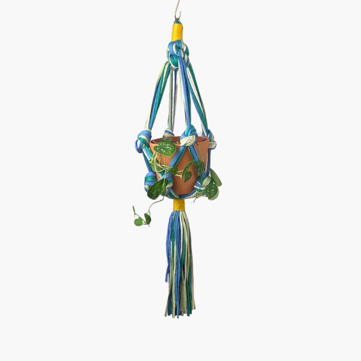 Mix 04 - Medium Macrame Plant Hanger for wholesale by Sarora Knots