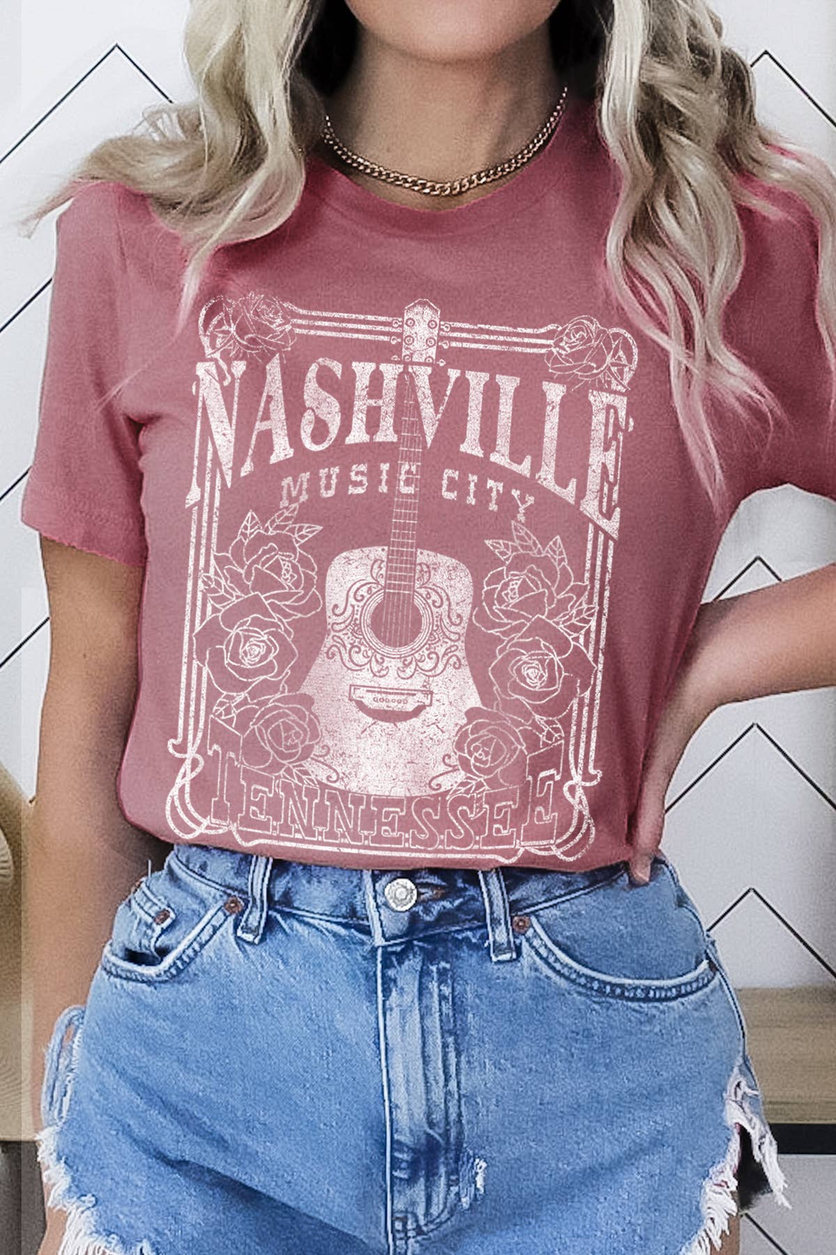 BouTeeQue Closet - Vente T-shirt sérigraphié – femme - T-shirt décontracté en coton « Nashville Music City »11