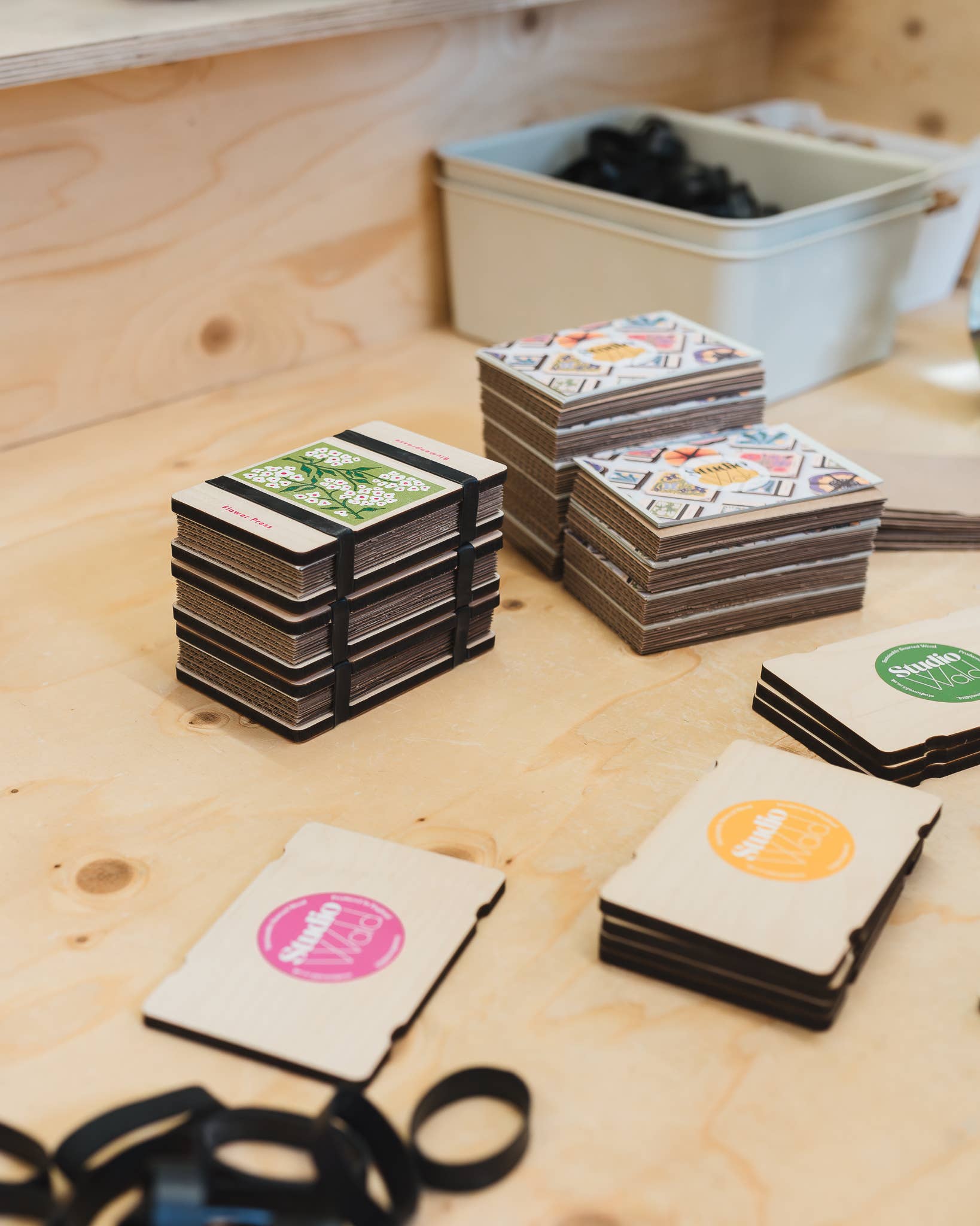 Studio Wald - UK Made - Vendita all'ingrosso Kit per lavoretti fai da te - Pressa da tasca per fiori - Non ti scordar di me7