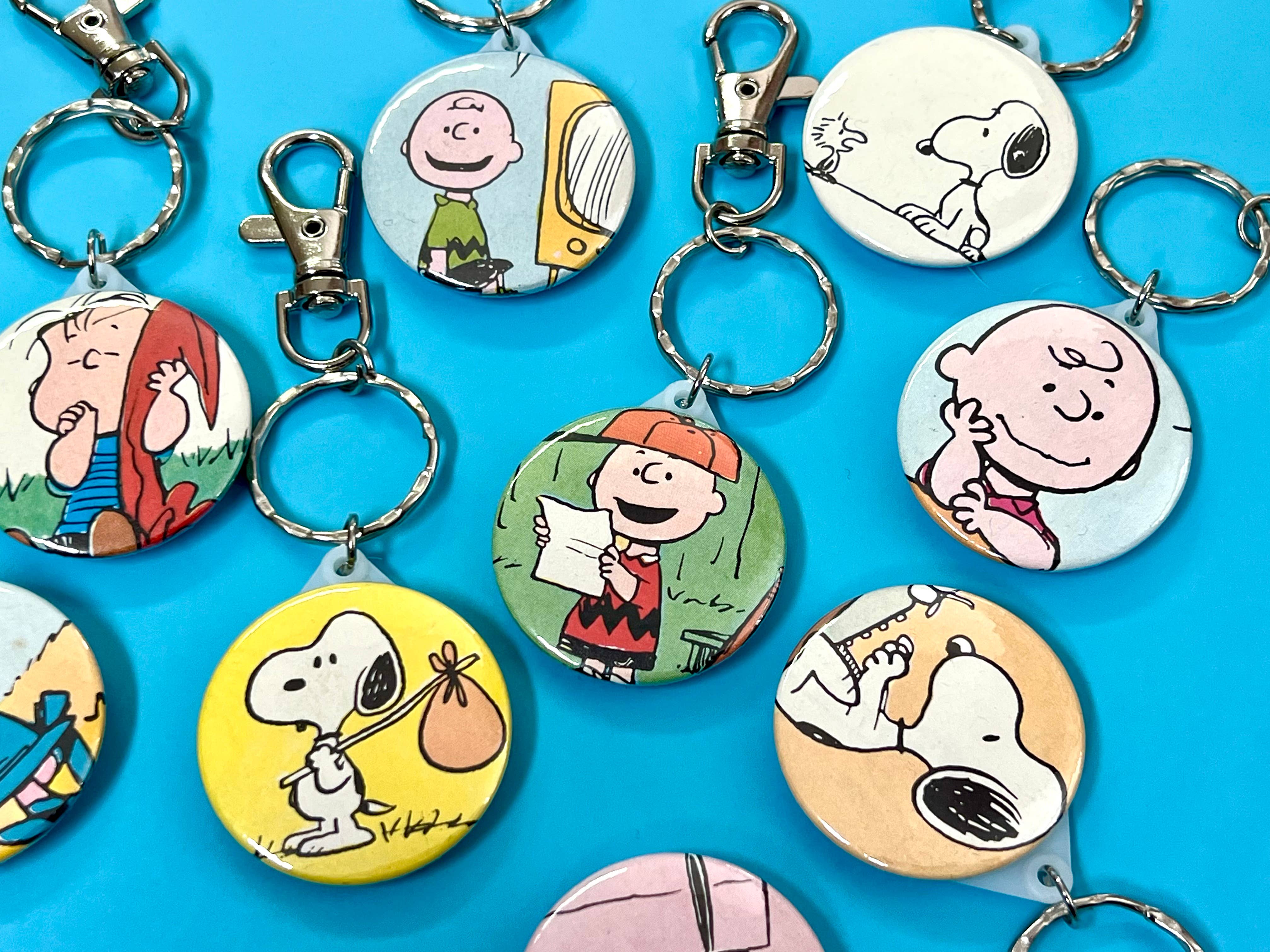 Bite Your Granny - Wholesale Keychain - Unisex - Up-cycled Peanuts Keyring (pack of 25)1