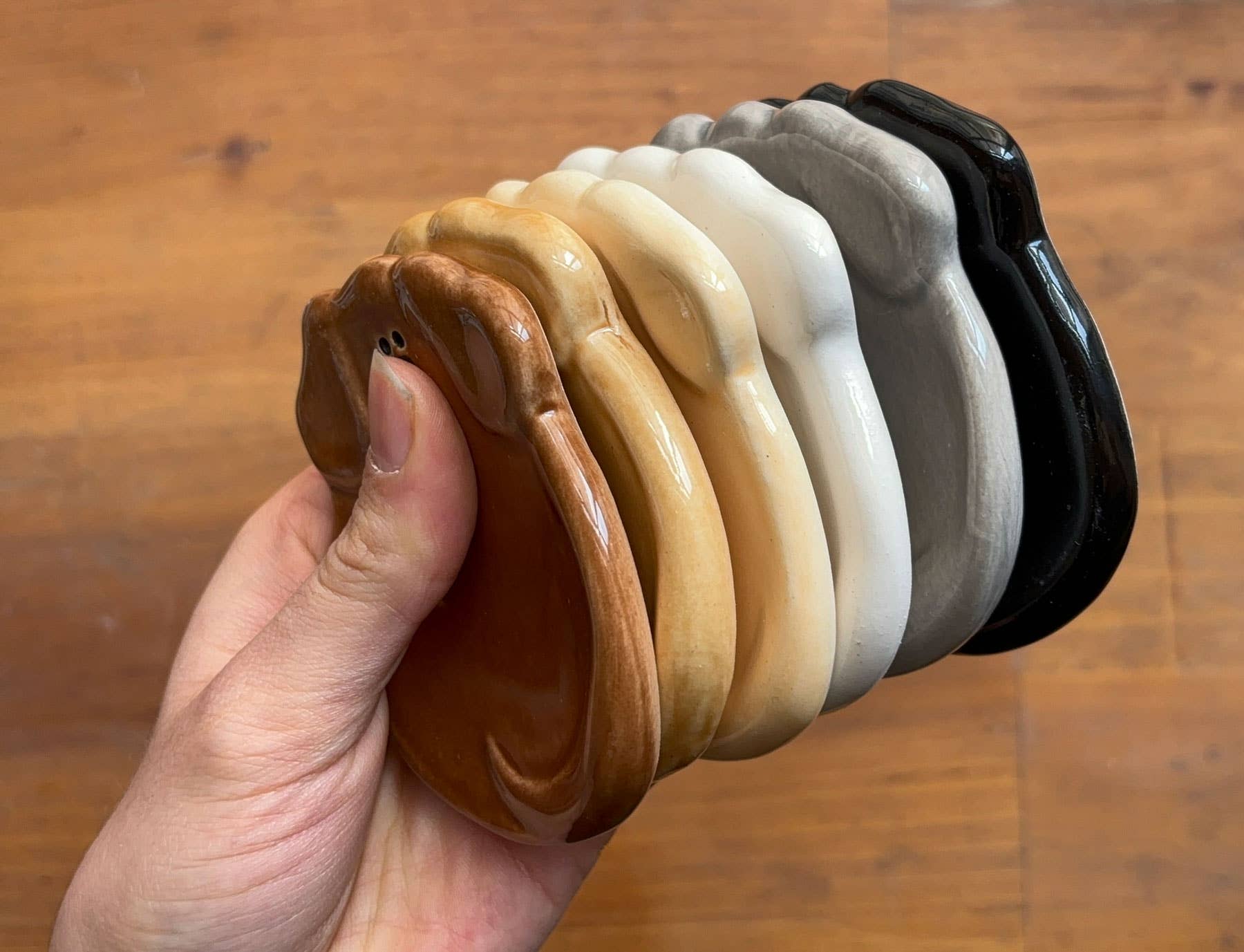 August Ceramics – Engroshandel Pyntetallerken/skål – 3" Keramisk Hundefad: Solid Hvid2