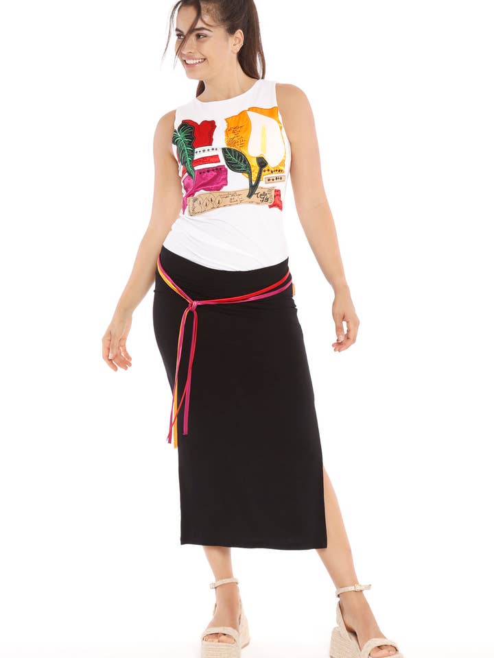 Soepele midirok in zwarte viscose. Rok Celtis (C) voor wholesale door Mamatayoe