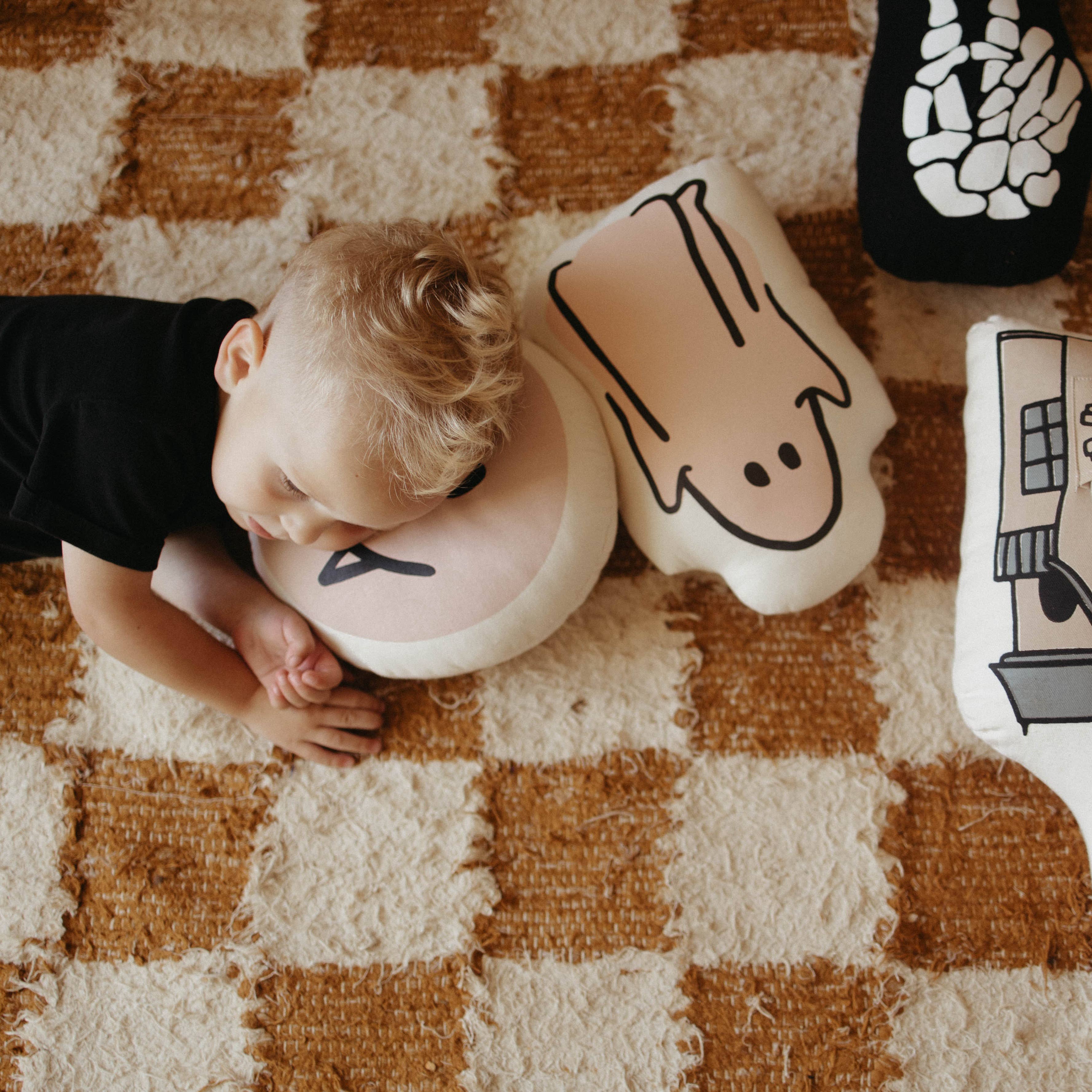 Imani + Kids by Imani Collective - Vente Coussin décoratif - Coussin Vampire Smiley2