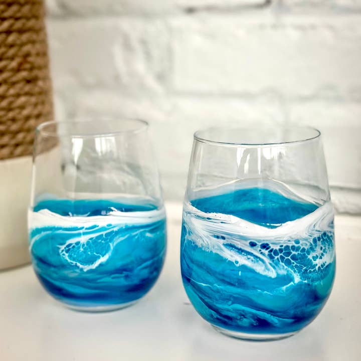 Artful Nests - Wholesale Wine Glass - Resin Wave Stemless Wine Glass - Beach Glassware4