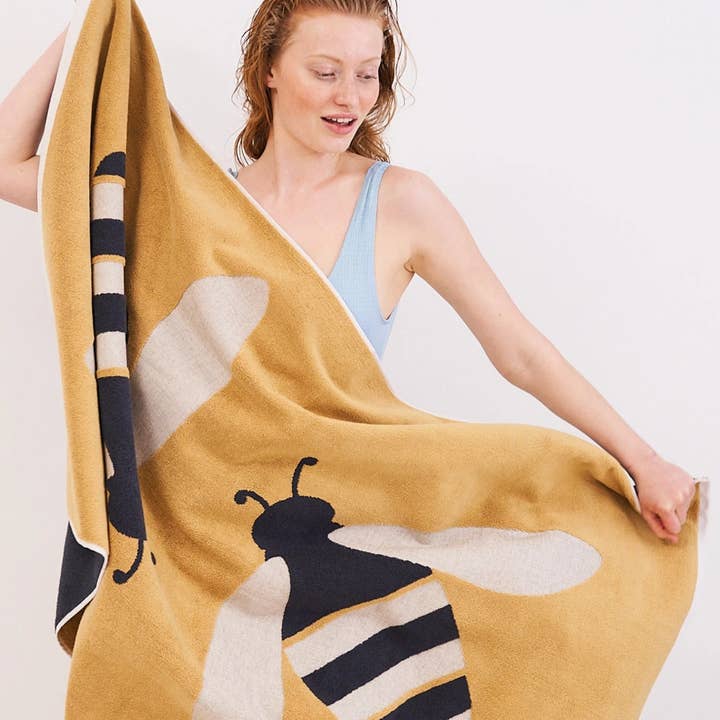 Anorak - Wholesale Bath Towel - Anorak Buzzy Bee Organic Cotton Bath Towel