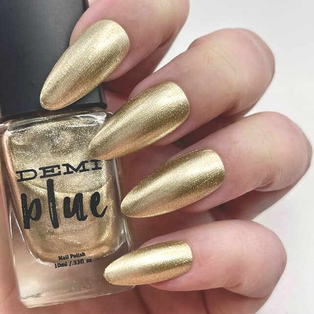 Golden Dust – Gold Clean Vegan Nail Polish for wholesale by DEMIblue Clean and Vegan Nail Polish