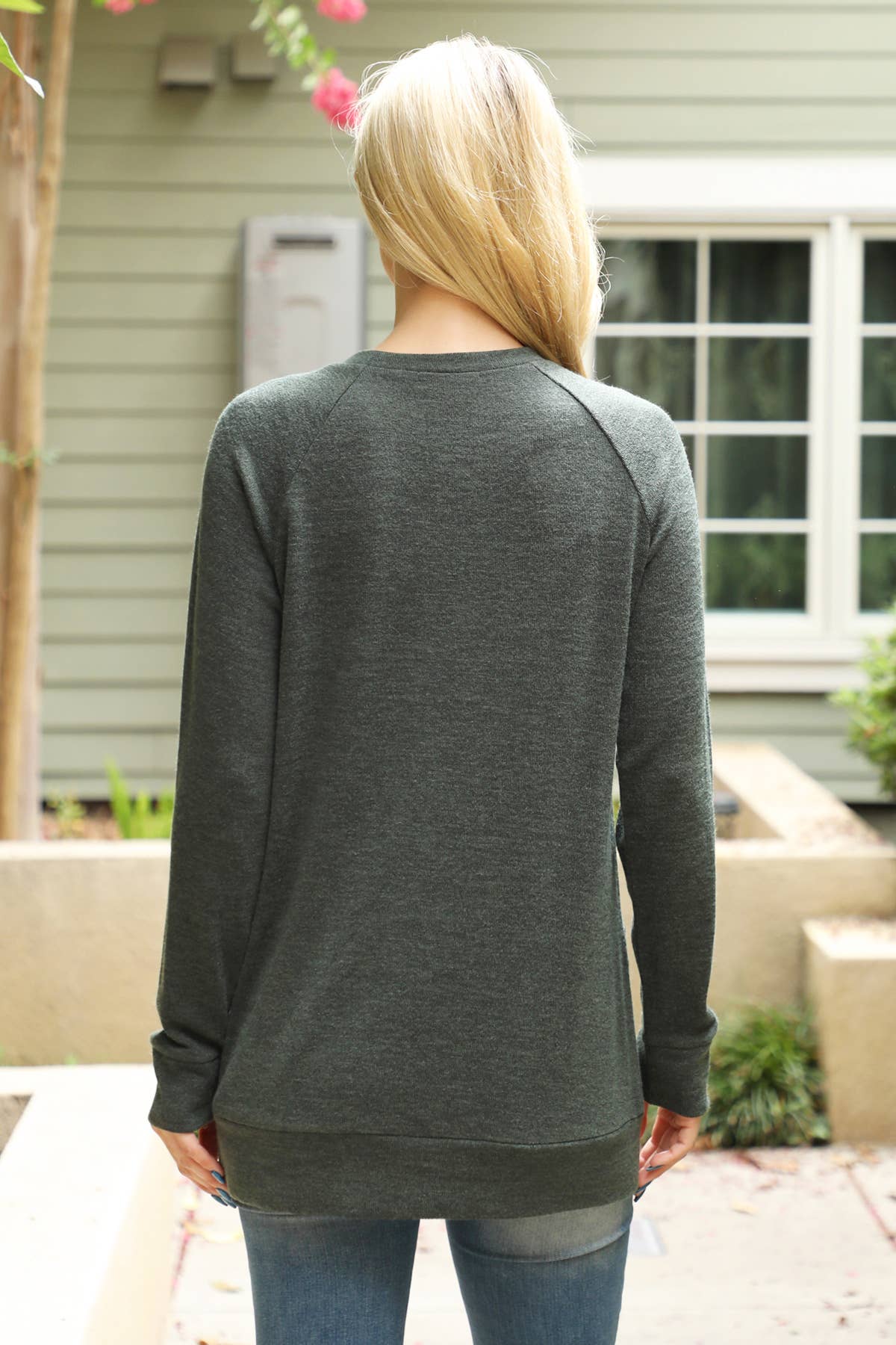 You & Me - Vente Haut en maille – femme - HAUT À MANCHES LONGUES EN TRICOT EN V YMT20078V23