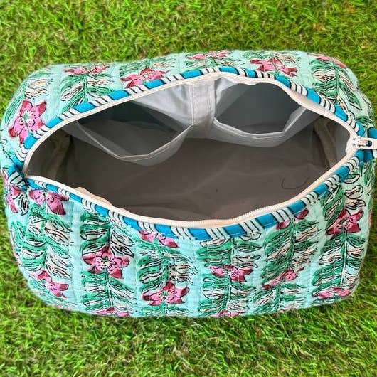 GYPSY STUDIO - Wholesale Makeup/Cosmetic Bag - Girls Bag Women's Makeup Bag Quilted Cotton Block Print Bags2