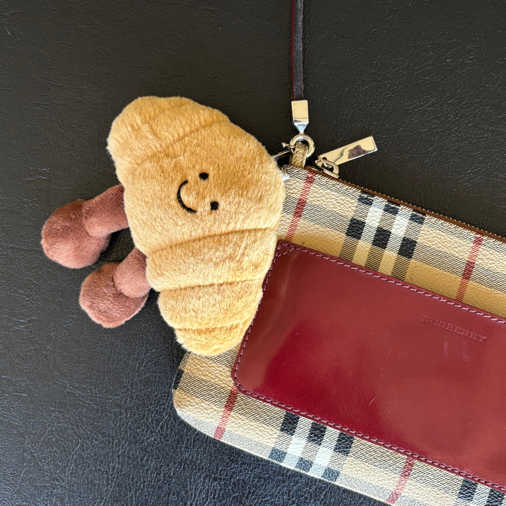 Coconut Lane – wholesale Keychain – Women's – Cutesy Croissant Bag Charm 5