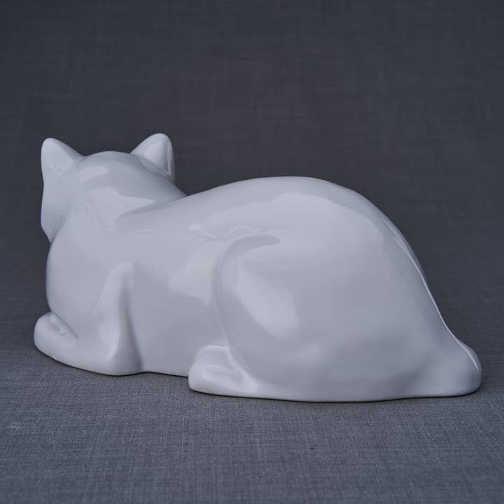 Pulvis Art Urns - Wholesale Urn - Cat Cremation Urn - White | Ceramic