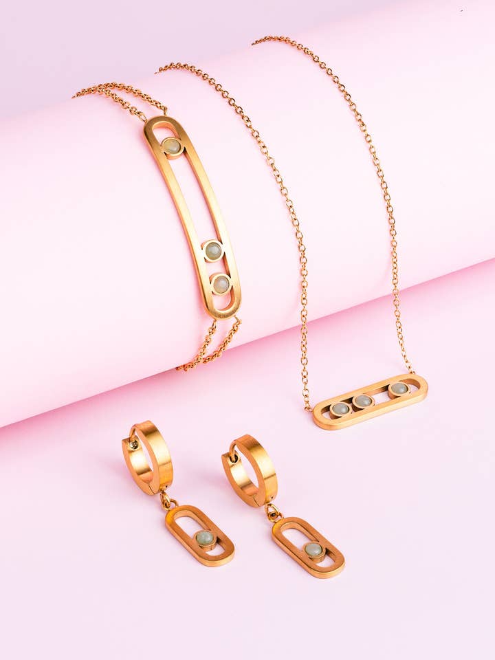 Set di 3 gioielli con finitura dorata e pietra di avventurina verde per la vendita all'ingrosso da parte di Didyma