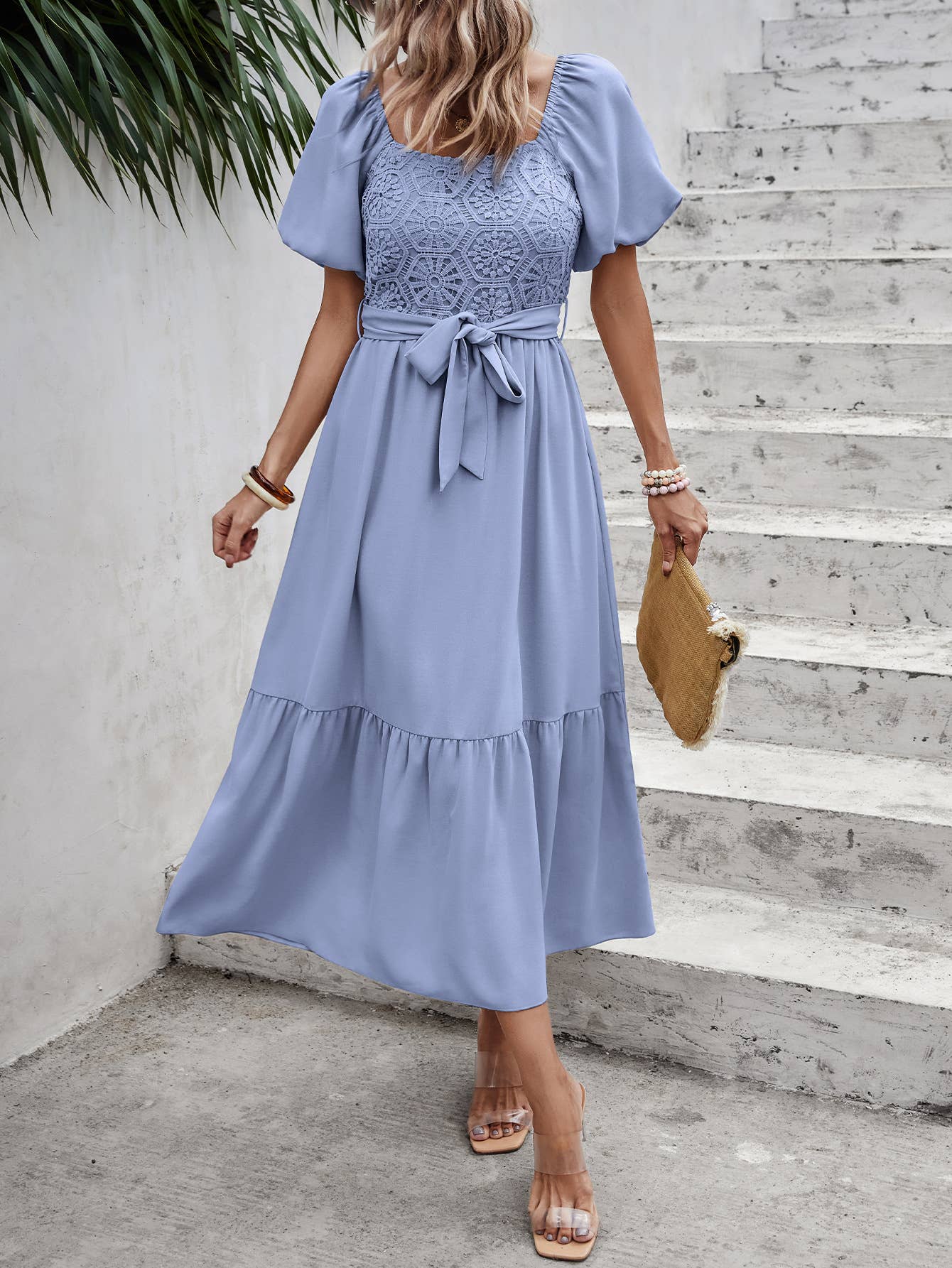 eLook - Wholesale Jurk - Dames - SZ1-DR1008 Midi-jurk met haakdetails en pofmouwen en riem1