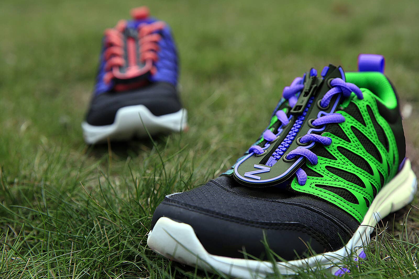 Zipped - Wholesale Shoelaces - Women's - Zipped Shoelaces Black-Pink2