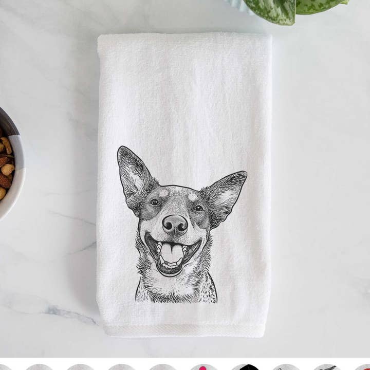 Essuie-mains Lily the Australian Cattle Dog pour la vente par Inkopious