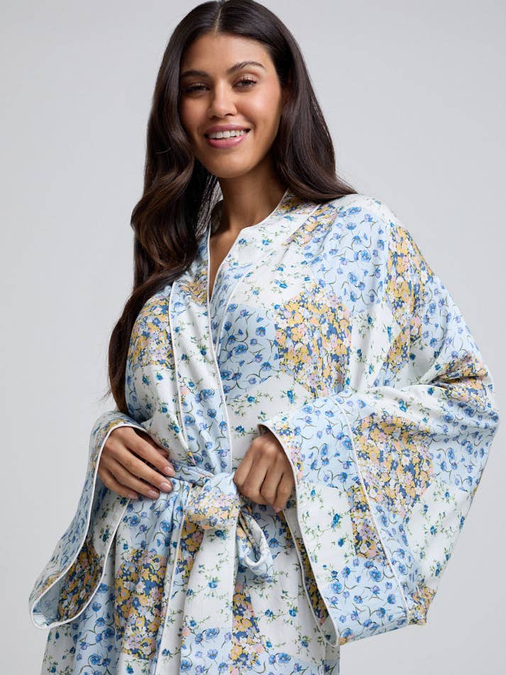 Corina Kimono Stil Sommer Patchwork Print Kåbe i Blå for engroshandel hos Lily and Lionel