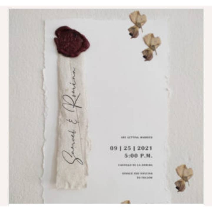 Papel reciclado hecho a mano con etiqueta y sello de cera A5 and other Purchase Wholesale artesanato para. Free Returns & Net 60 Terms on Faire trending on Faire.