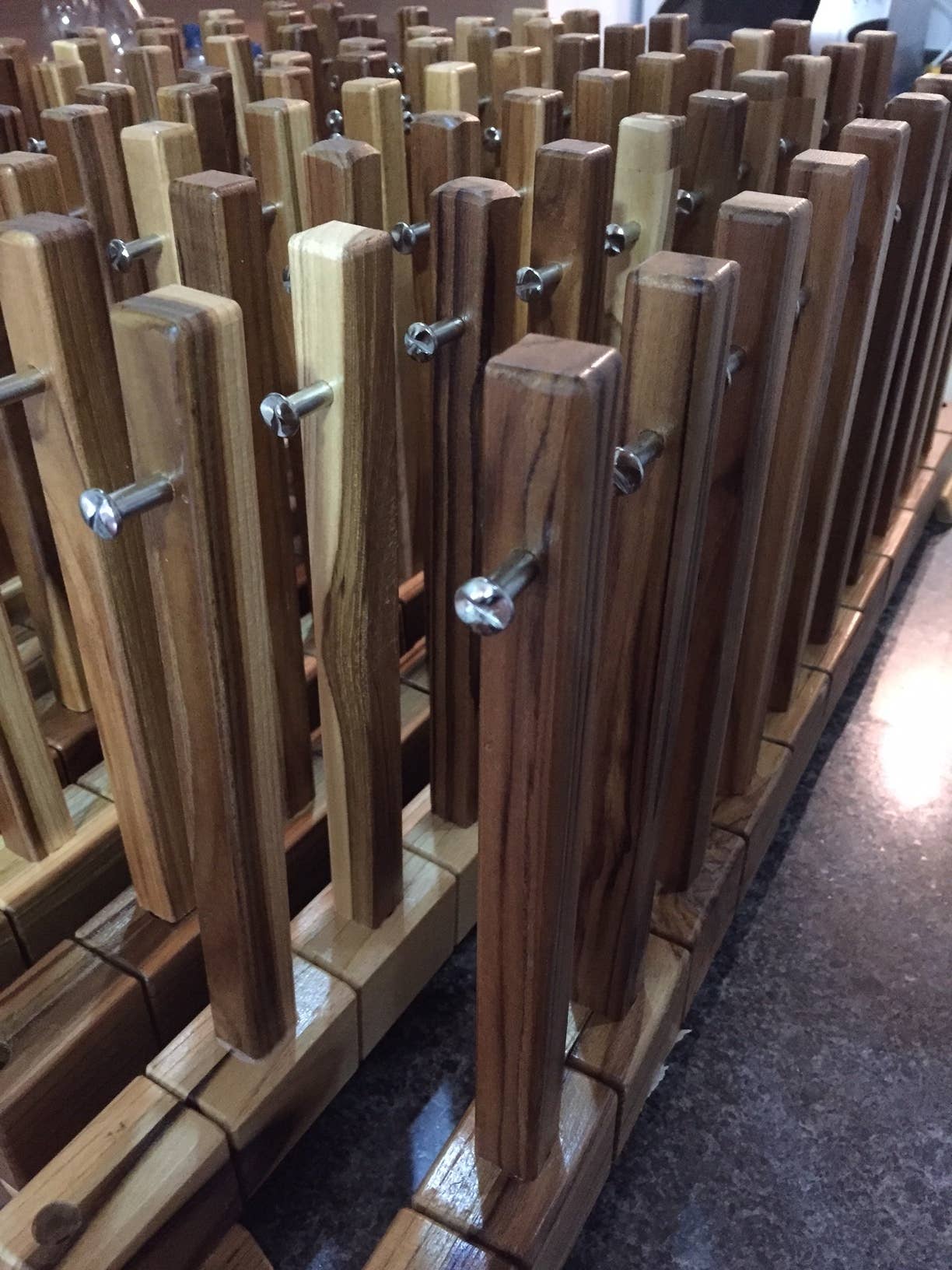 Soluciones De Espacio - Wholesale Wall Mounted Shelf - Women Handbag Rack1