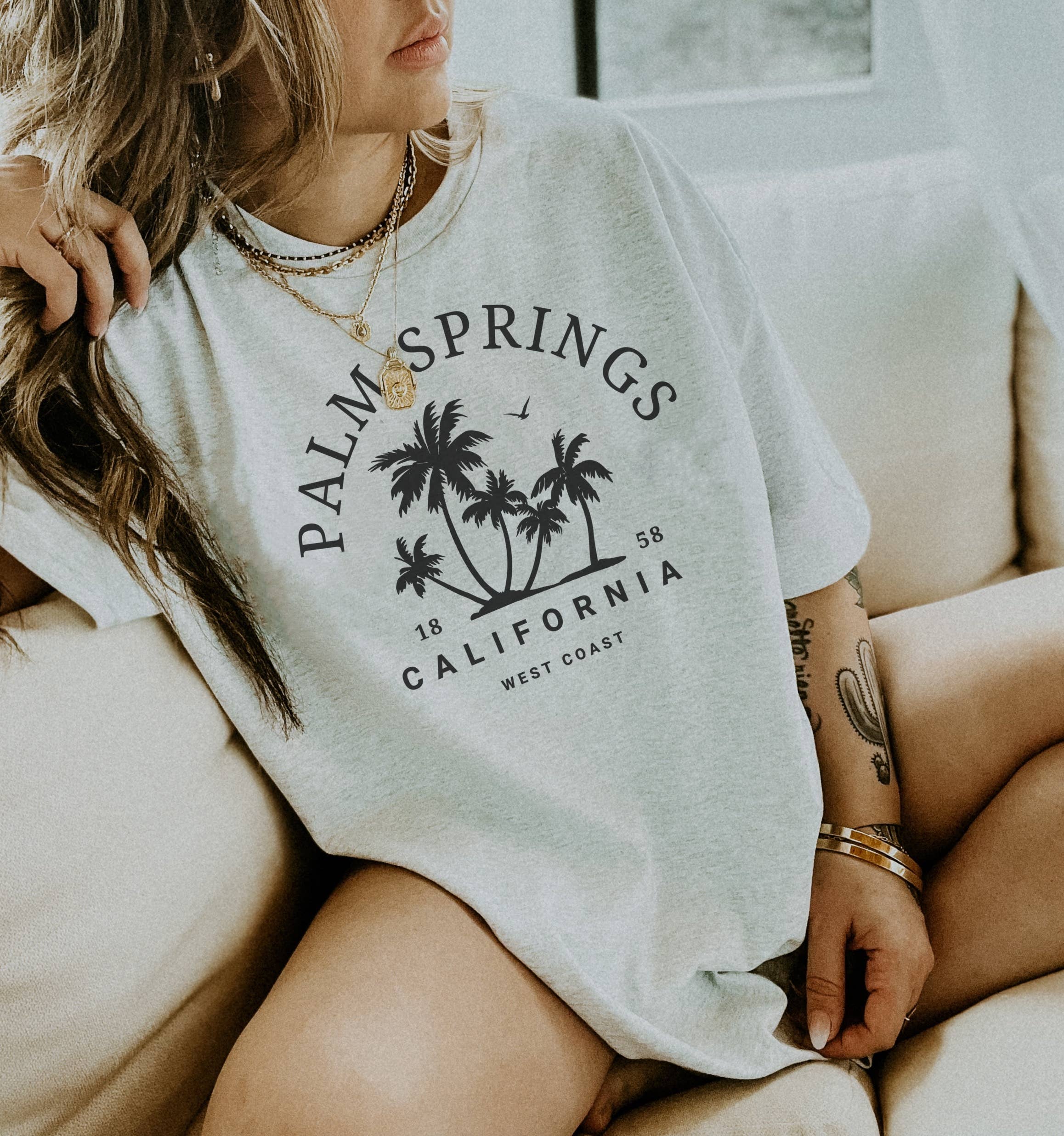 LOLA MAGNOLIA - Wholesale T-Shirt (Graphic) - Women's - PALM SPRINGS TEE0