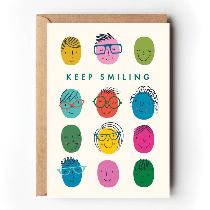 Carte de Visages Souriants et Enjoués pour la vente par Klara Hawkins