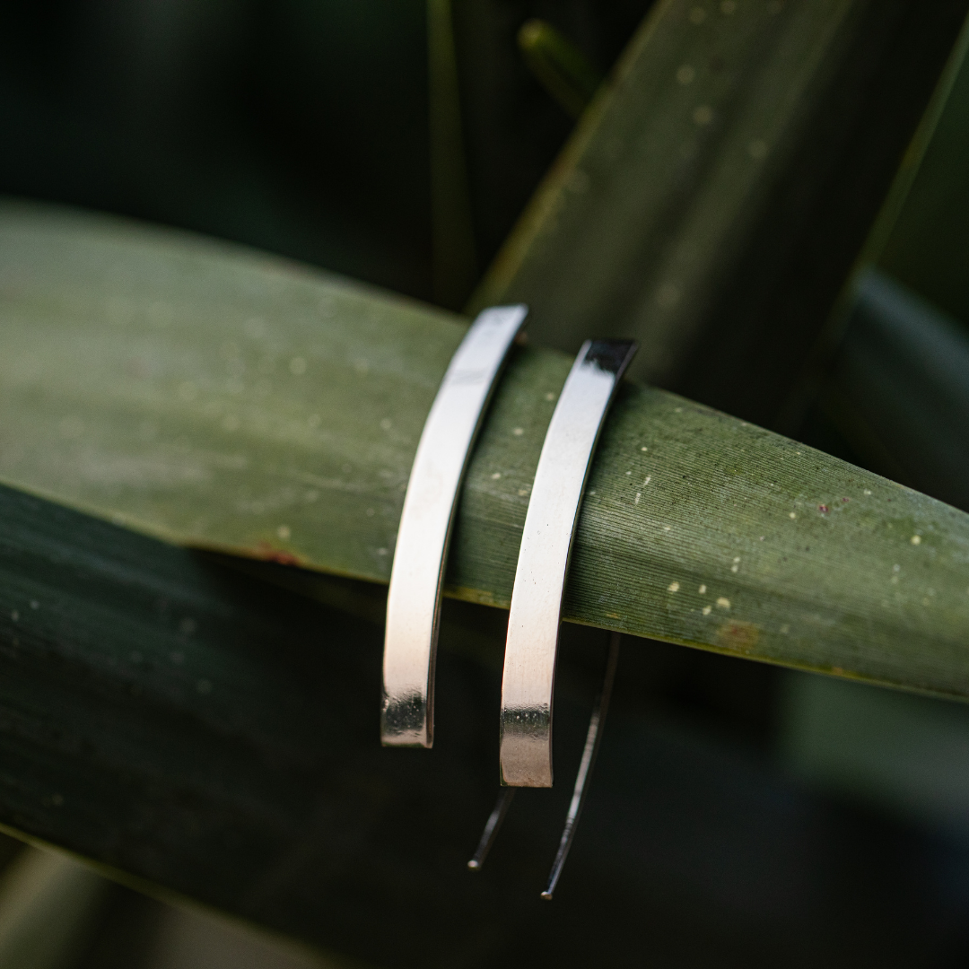 PURPOSE Jewelry – wholesale Hängande örhängen – Hamada örhängen2