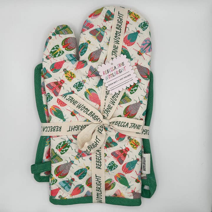 Spring Glow Oven Mitt + Pot Holder Set for wholesale by Rebecca Jane Woolbright