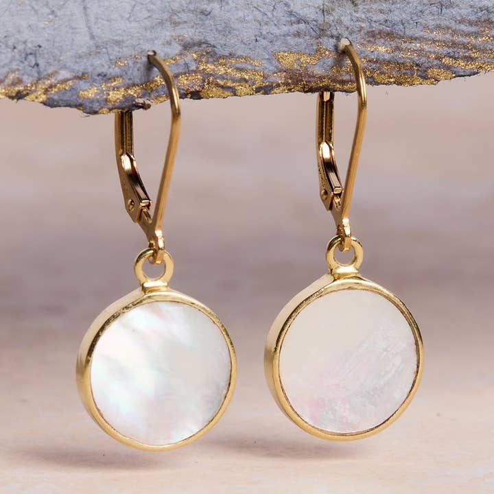 Juni Geboortesteen Parel Oorbellen 14k Goud Gevulde Leverback Oorbel Hangers voor wholesale door Soul & Little Rose