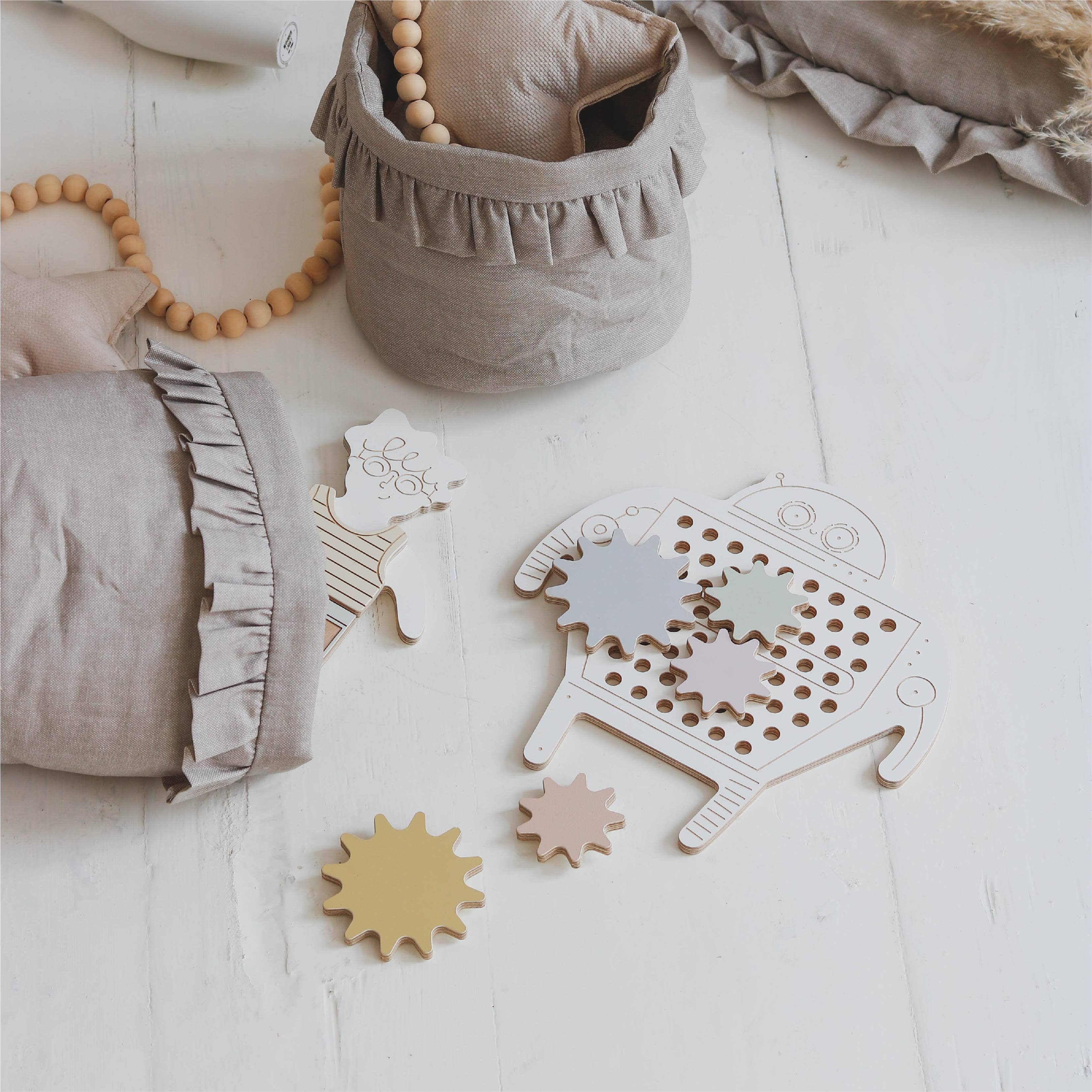 milin - Wholesale Classic Toy - Kids - Robot Jojo, wooden toy 2