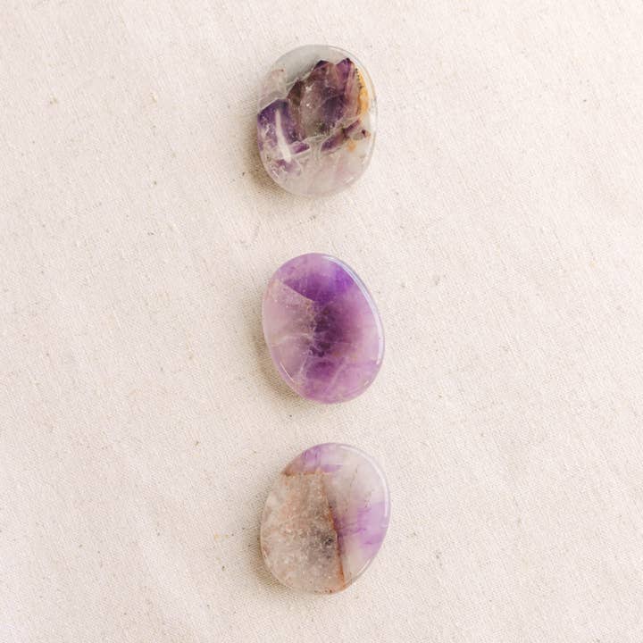 Tiny Rituals - Wholesale Spiritual stone/crystal - Amethyst Worry Stone3