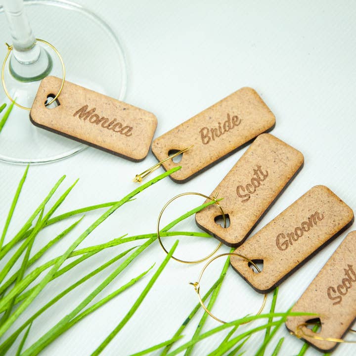 HoneyTheWood - Wholesale Gift Tag - Personalized Wine Glass Charm Custom Name Gift Tags Wedding1