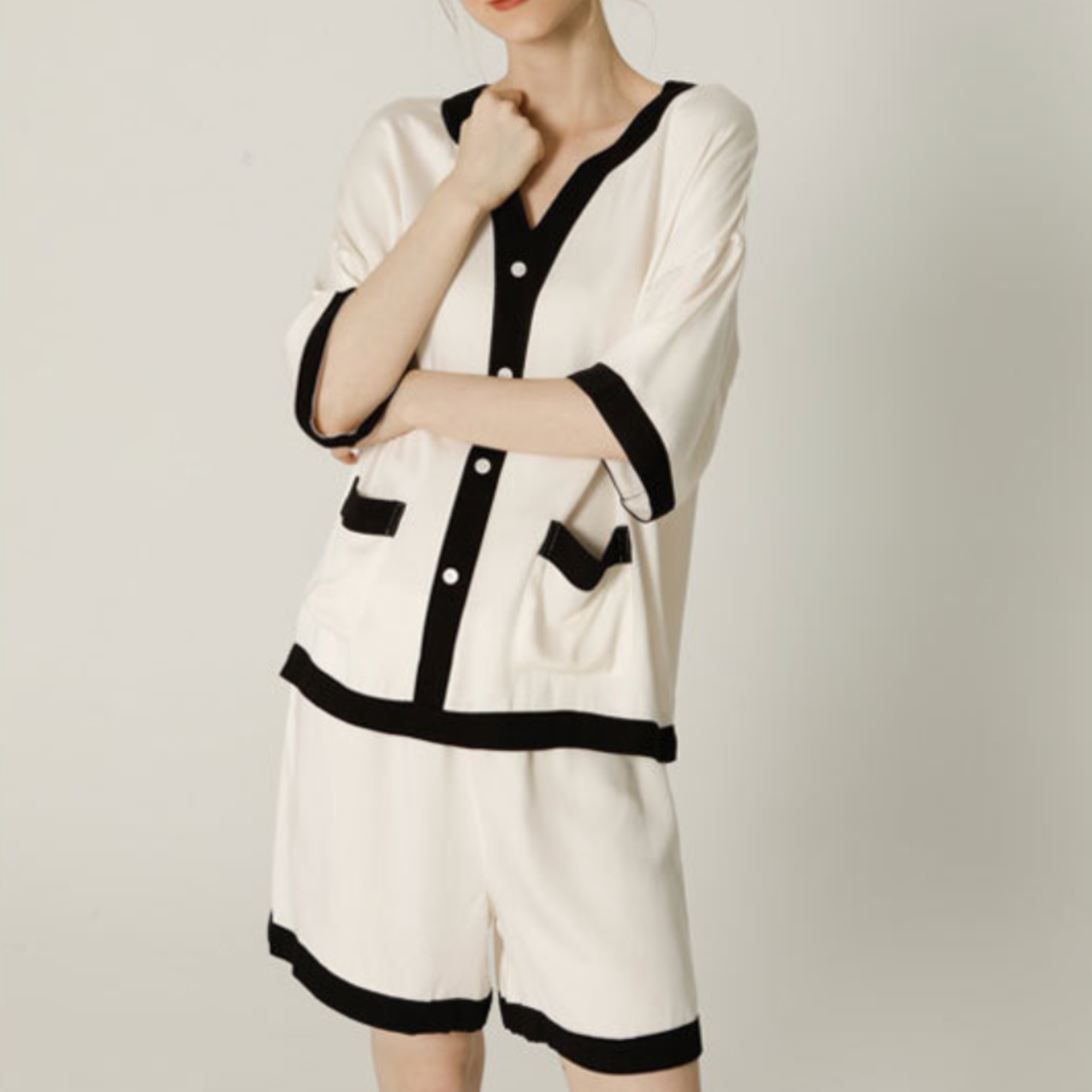 DrifWoo - Wholesale Loungeset - Dames - Tweekleurige Viscose Loungeset – Chic & Lichtgewicht3