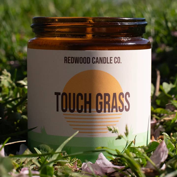 Vela Touch Grass de 8 oz para venta al por mayor de Redwood Candle Co.