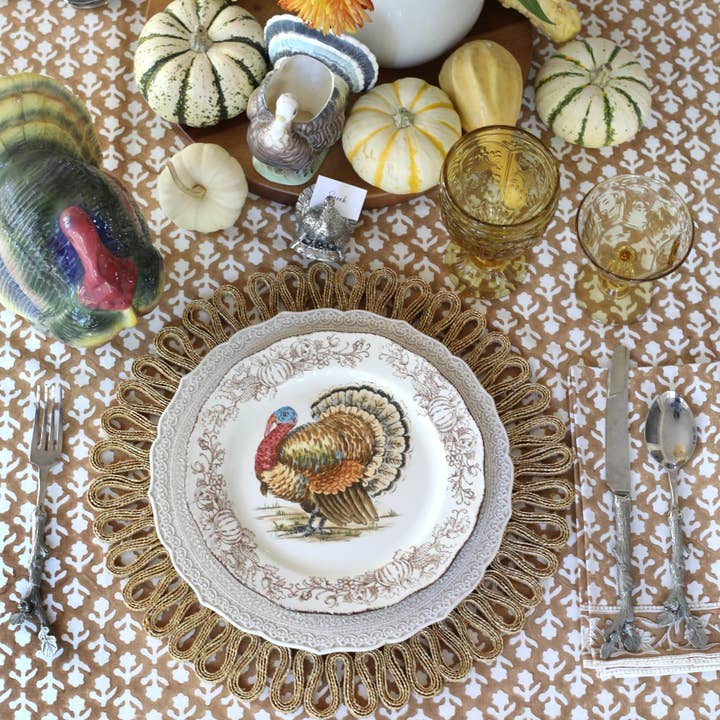 PACIFIC & ROSE TEXTILES - Wholesale Tablecloth - Tablecloth Charlotte Caramel