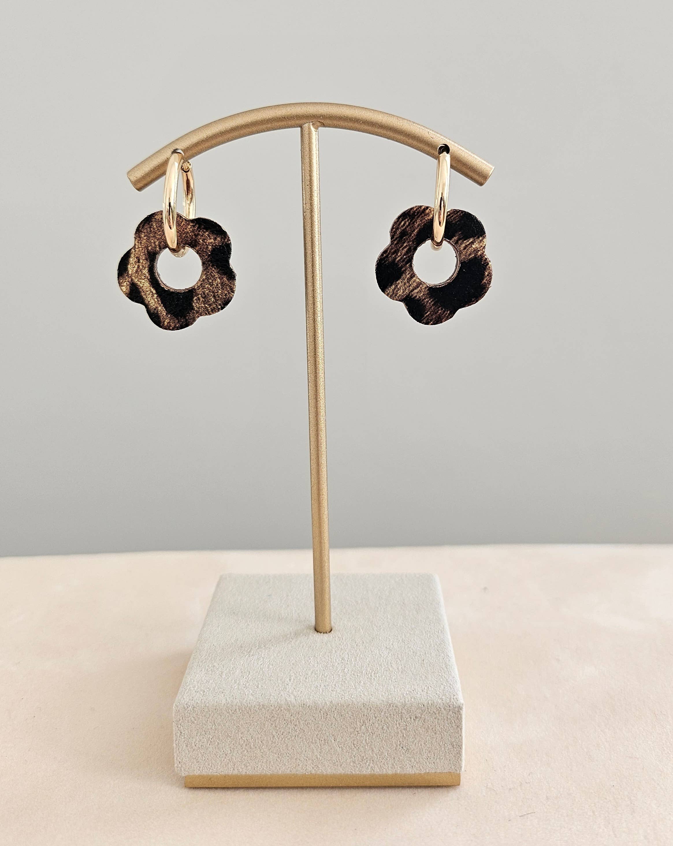 Royal marais - Wholesale Hoop Earrings - upcycled leather flower hoops 9