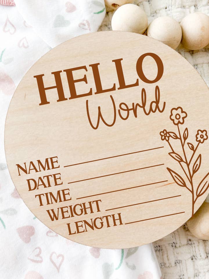 Plaque Stat en bois pour annonce de naissance - Wildflower 3 pour la vente par Claire and Bella