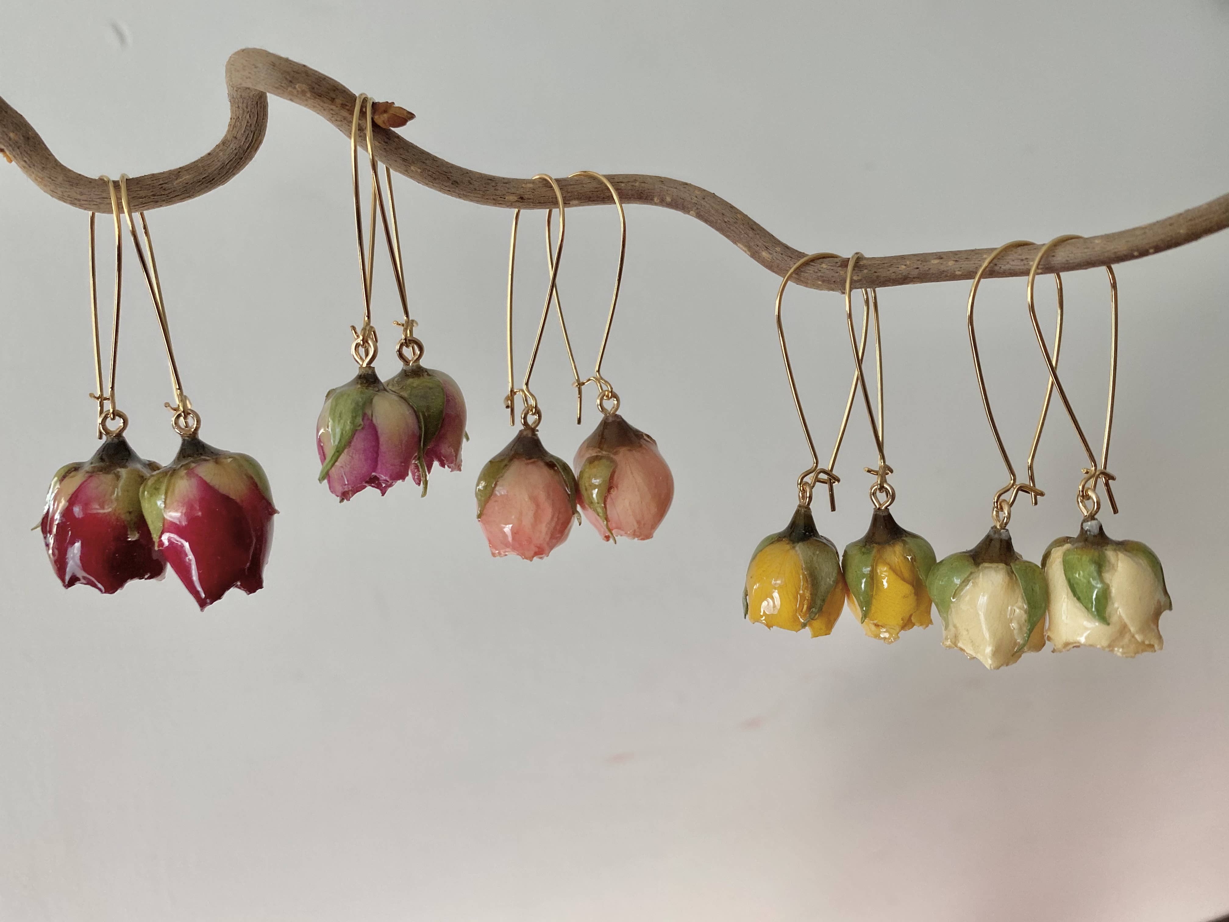 Lakoo Designs – wholesale Hängande örhängen – Rose Drop örhängen1