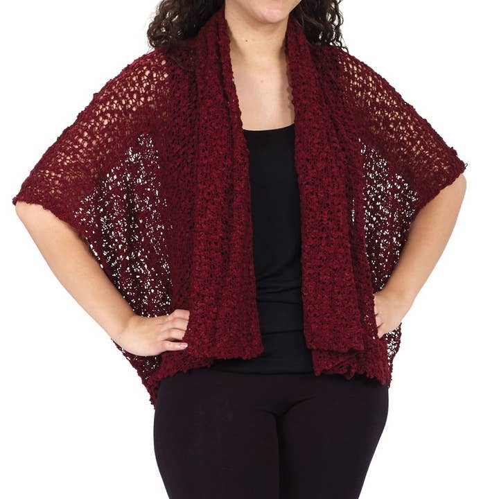 PULL STYLE CAPE EN MAILLE POPCORN pour la vente par Benjamin International