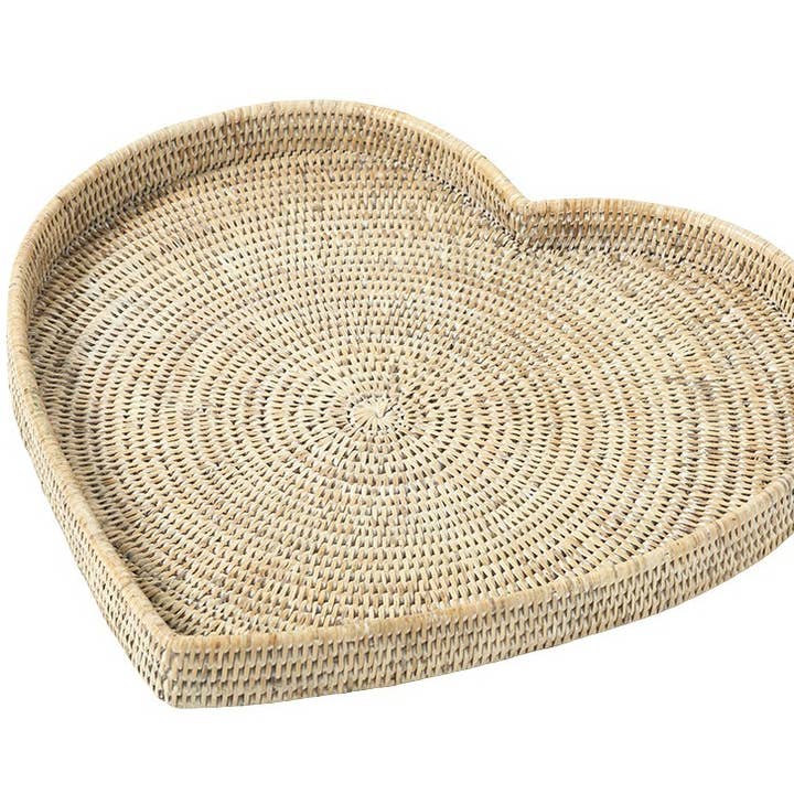Valentin heart tray in white cerused rattan for wholesale by Pagan