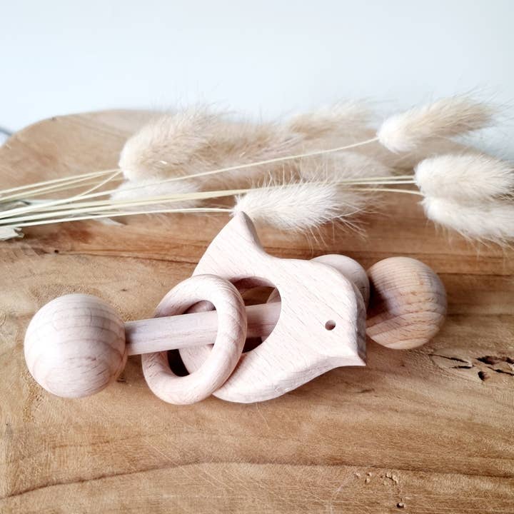 Hochets en bois de hêtre Oiseau pour la vente par Rammelaartje