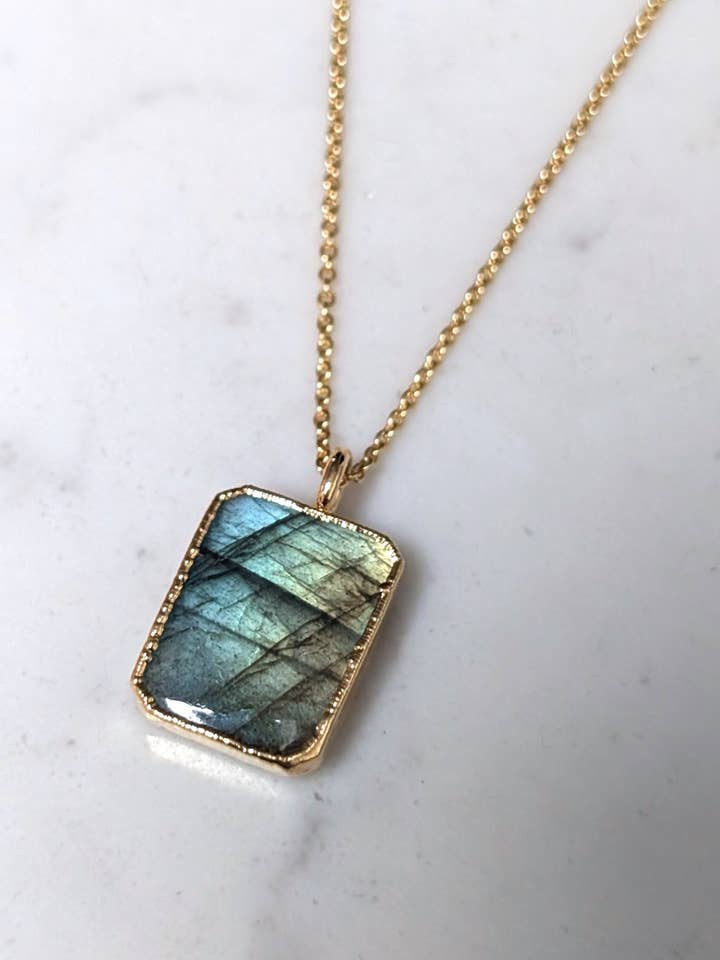 Rektangel Labradorithalsbandet för wholesale av Lapis London