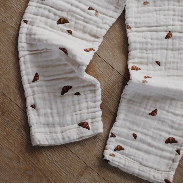 VIBBER pajamas - Croissant mini print for wholesale on Faire10