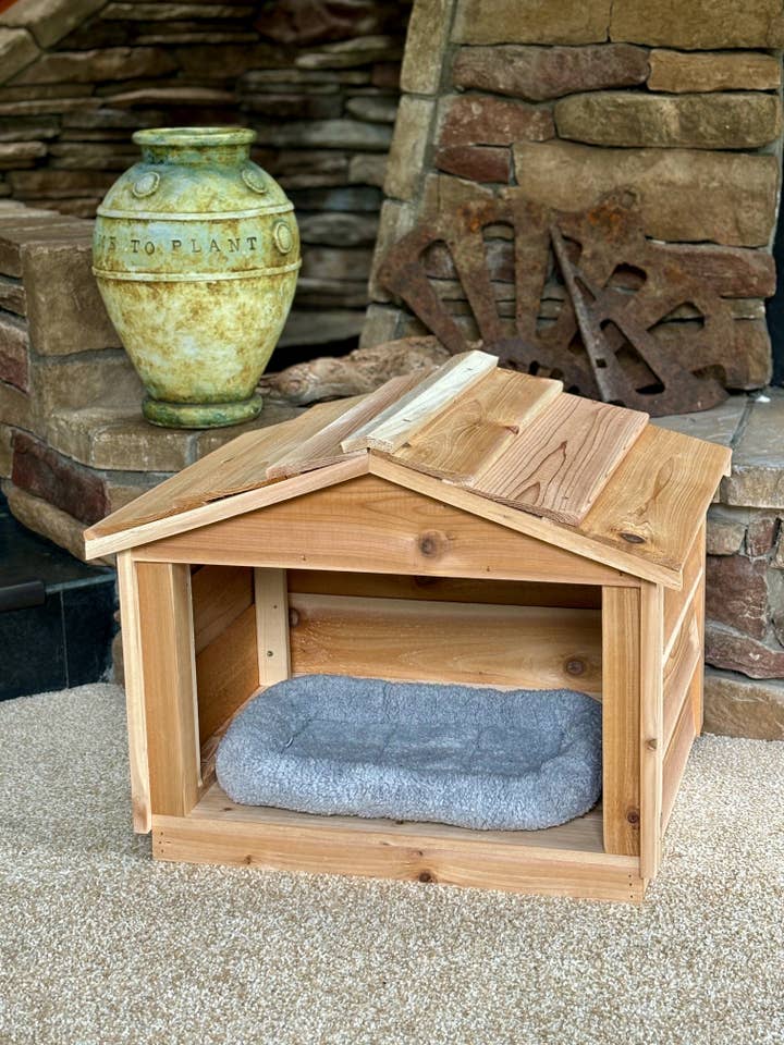 Maison pour chat d'intérieur pour la vente par UnderCover Pet Houses