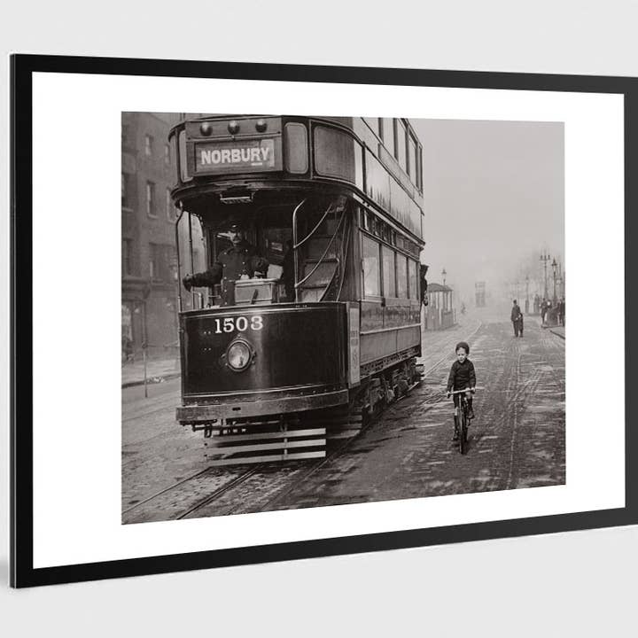 Altes Schwarz-Weiß-Bild City Nr. 02 aus Aluminium 100x150cm für den Großhandel von KELEPOQ