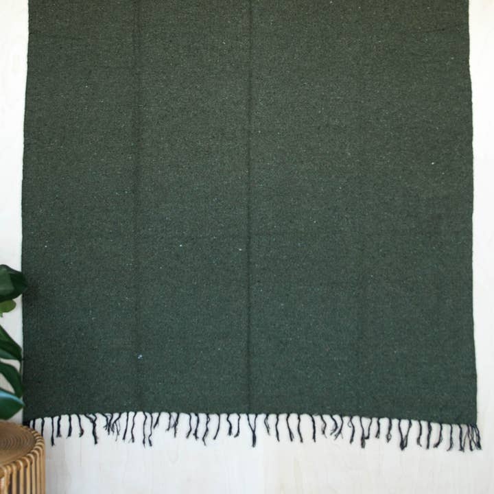 SIDREY – wholesale Prydnadsfilt – Färgad vävd mexikansk filt i mörkgrönt0