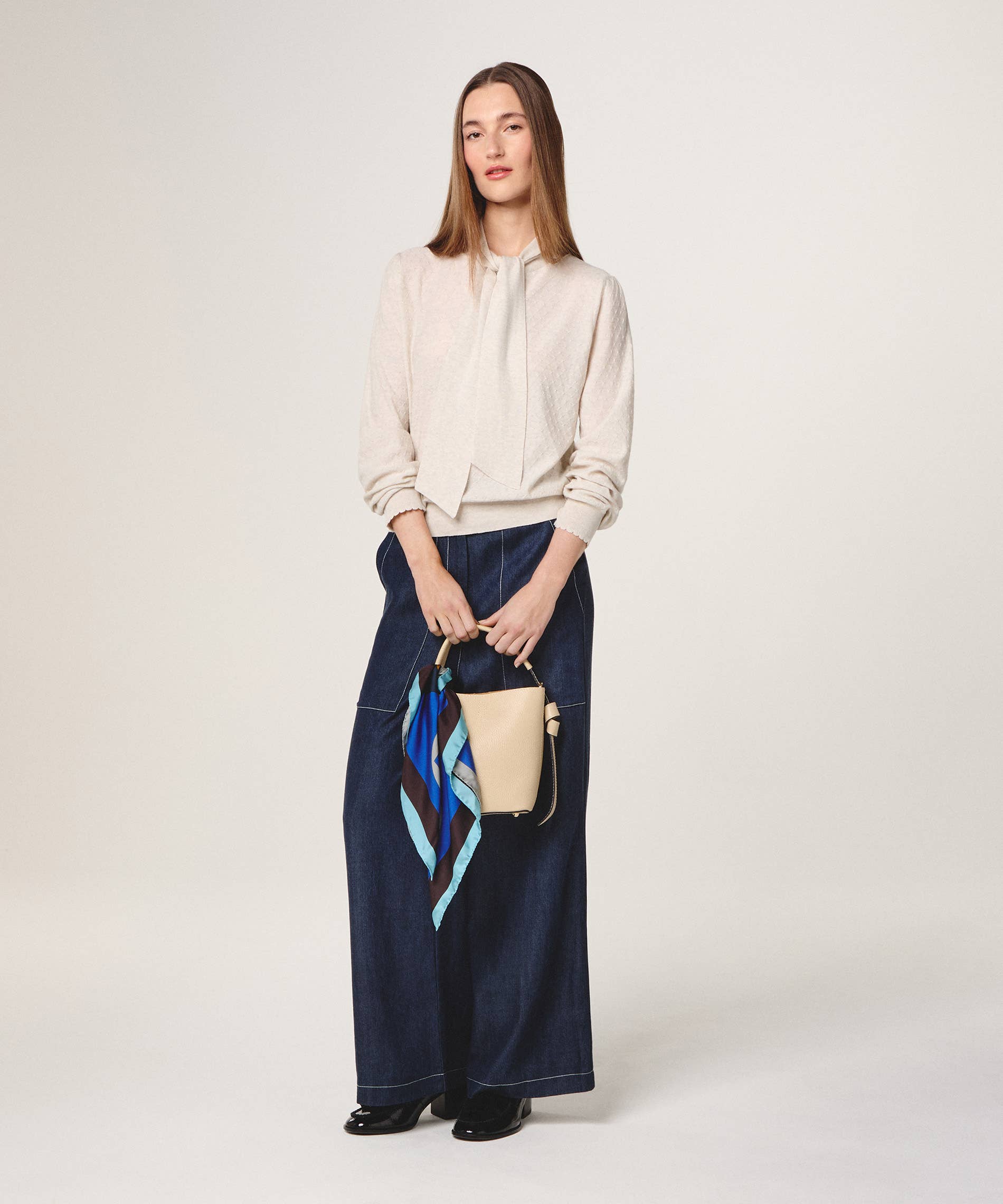 Rodier - Wholesale Scarf - Women's - Geometric silk square15