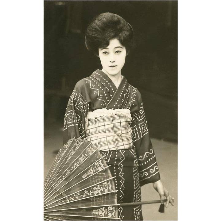 Found Image Press - Wholesale Magnet - Magnet JN-188 Modern Geisha