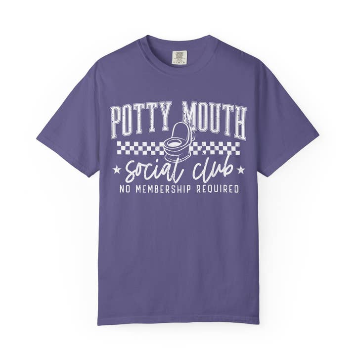 Potty Mouth Social Club T-Shirt — Grappig Toilet Grafisch T-shirt voor wholesale door Apparel Crush